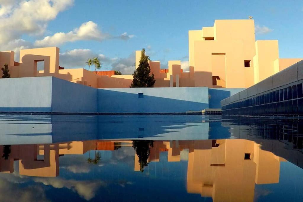 La Muralla Roja Calpe Exterior foto